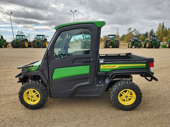 2022 John Deere XUV835R ATV