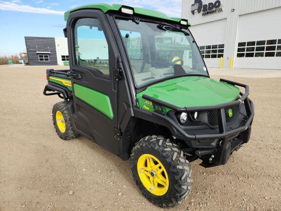 2022 John Deere XUV835R ATV