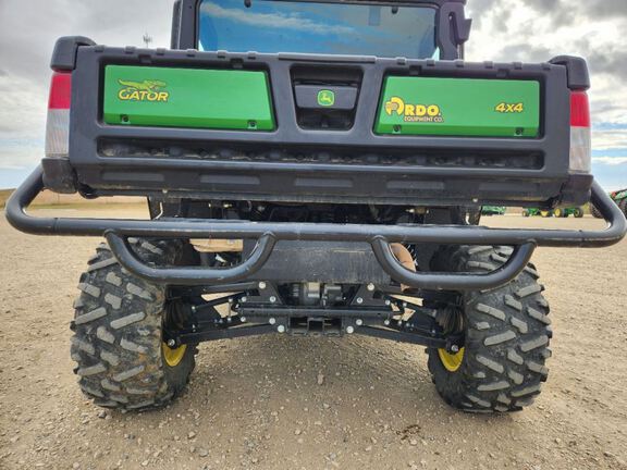 2022 John Deere XUV835R ATV