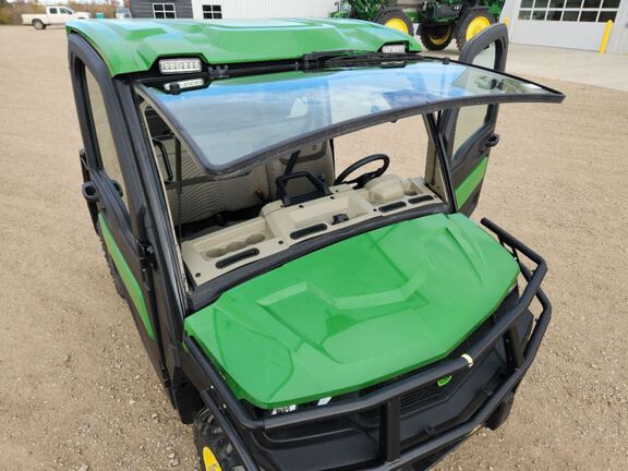 2022 John Deere XUV835R ATV