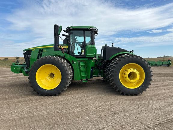 2023 John Deere 9R 640 Tractor 4WD