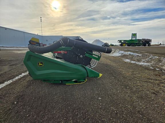 2023 John Deere HD40F Header Combine