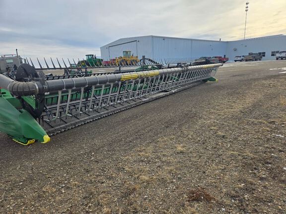 2023 John Deere HD40F Header Combine