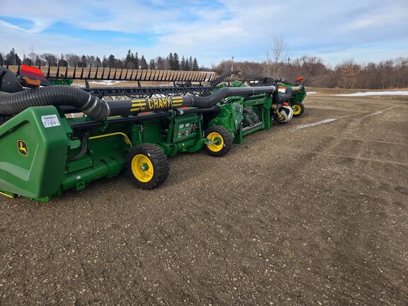 2023 John Deere HD40F Header Combine