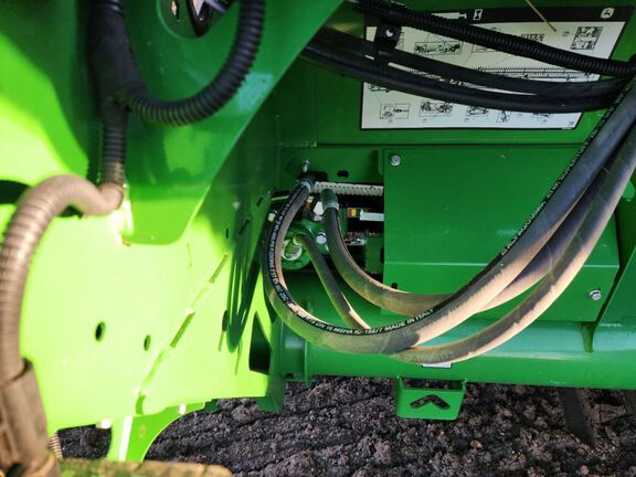 2023 John Deere HD40F Header Combine