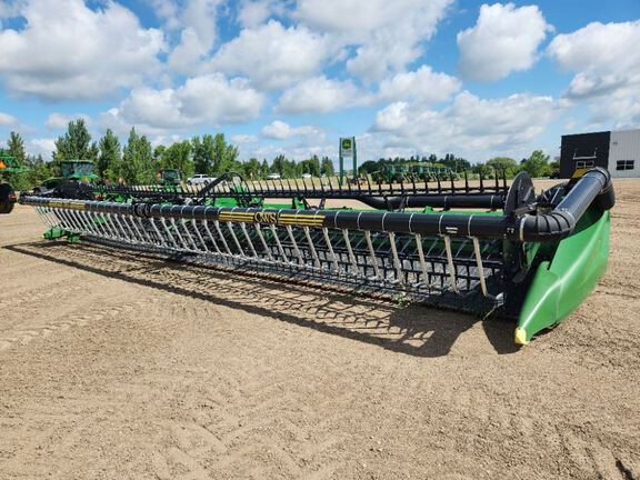 2023 John Deere HD40F Header Combine