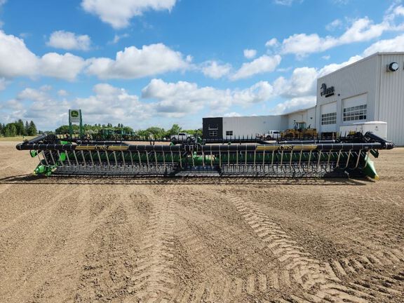 2023 John Deere HD40F Header Combine