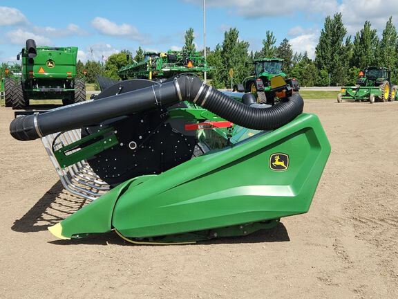 2023 John Deere HD40F Header Combine