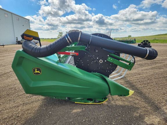 2023 John Deere HD40F Header Combine