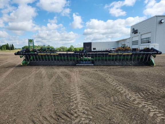 2023 John Deere HD40F Header Combine