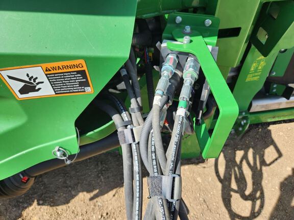 2023 John Deere HD40F Header Combine
