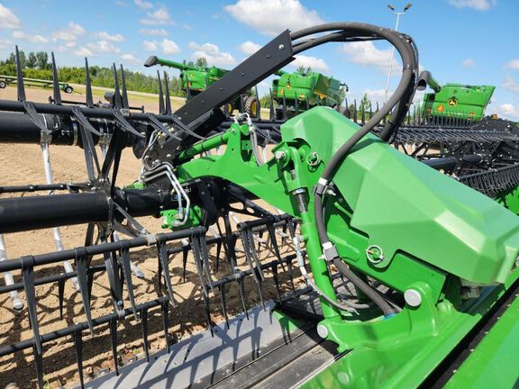 2023 John Deere HD40F Header Combine
