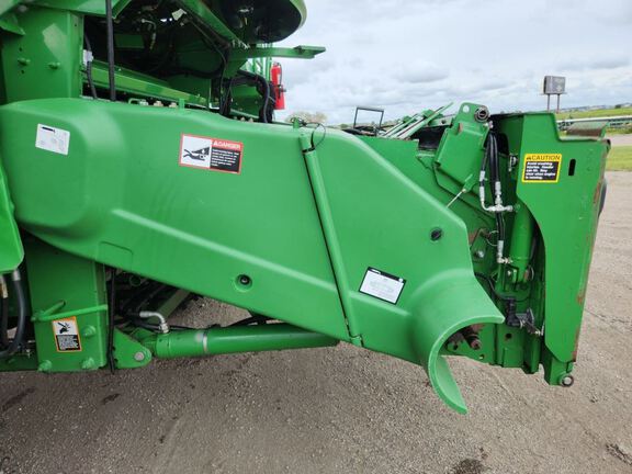 2015 John Deere S680 Combine
