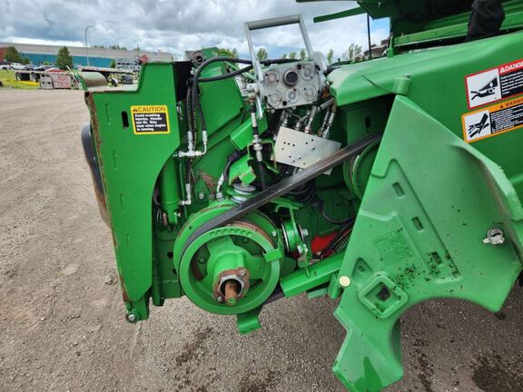 2015 John Deere S680 Combine