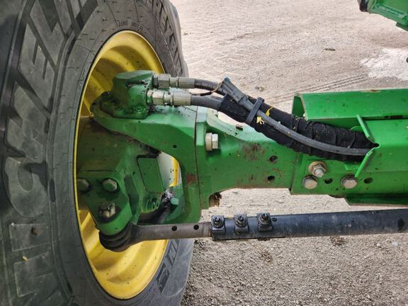 2015 John Deere S680 Combine