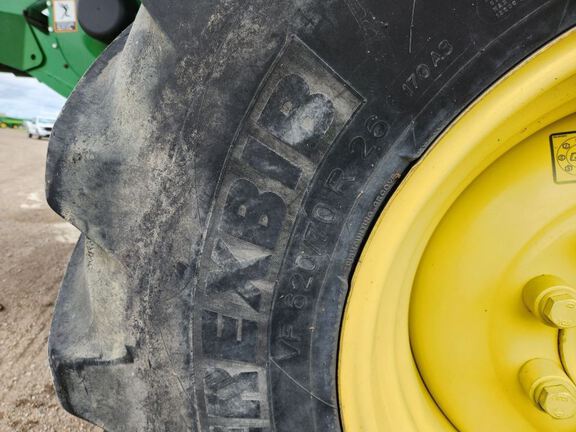 2015 John Deere S680 Combine