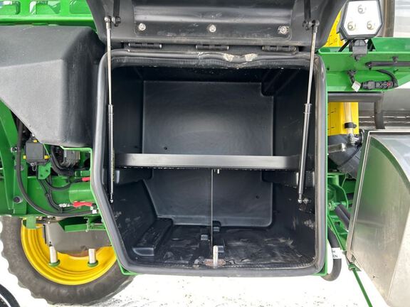 2022 John Deere 410R Sprayer/High Clearance