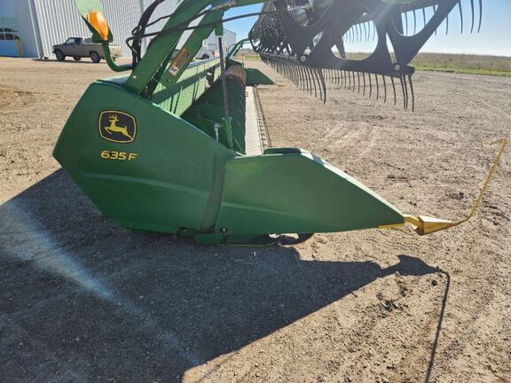 2014 John Deere 635F Header Combine