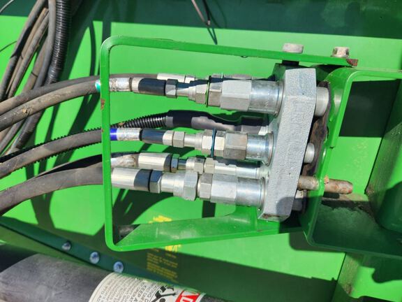 2014 John Deere 635F Header Combine