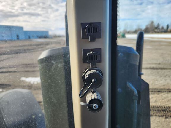 2024 John Deere 8R 280 Tractor