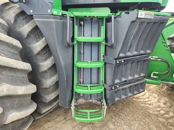 2012 John Deere 9510R Tractor 4WD