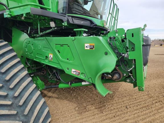 2024 John Deere X9 1100 Combine