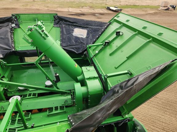 2024 John Deere X9 1100 Combine