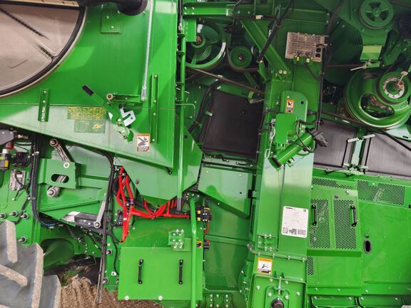 2024 John Deere X9 1100 Combine