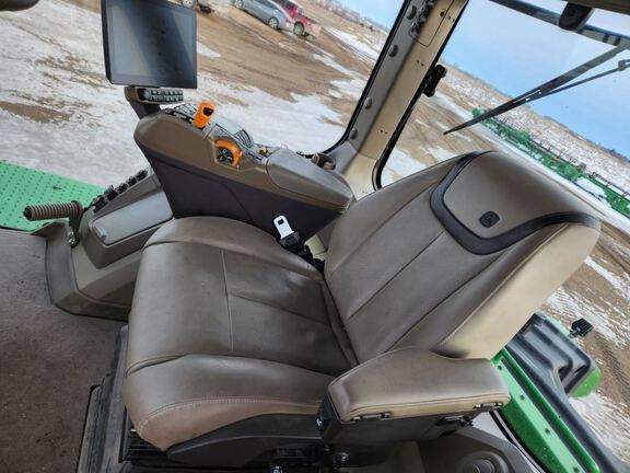 2024 John Deere 9RX 640 Tractor Rubber Track