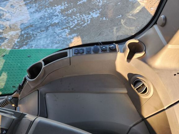 2024 John Deere 9RX 640 Tractor Rubber Track