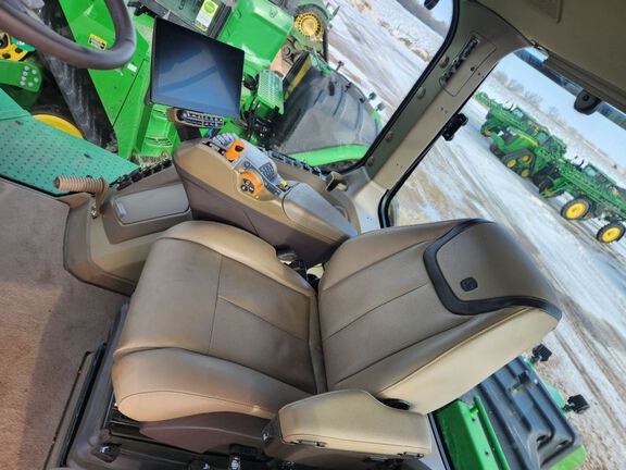 2024 John Deere 9RX 640 Tractor Rubber Track