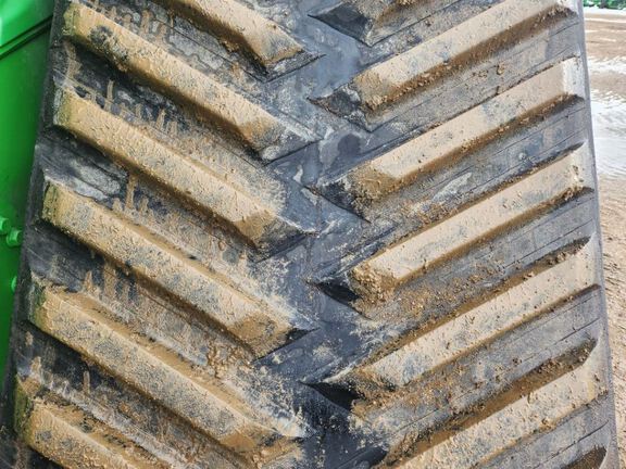 2024 John Deere 9RX 640 Tractor Rubber Track