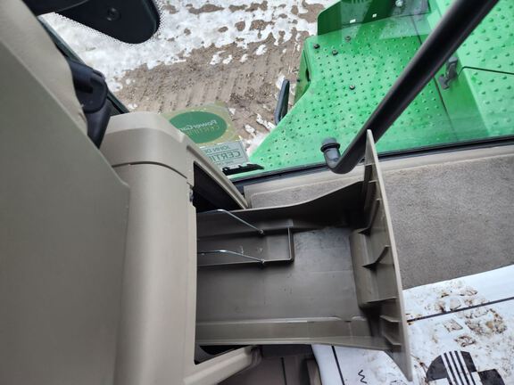 2024 John Deere 9RX 640 Tractor Rubber Track