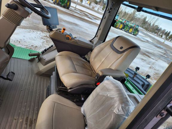 2024 John Deere 9RX 640 Tractor Rubber Track