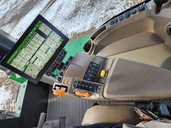 2024 John Deere 9RX 640 Tractor Rubber Track