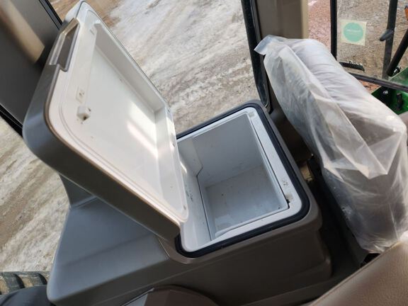 2024 John Deere 9RX 640 Tractor Rubber Track