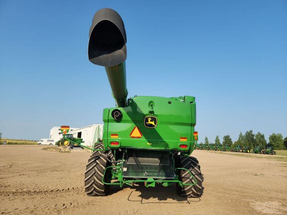 2024 John Deere S780 Combine