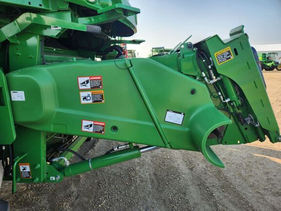 2024 John Deere S780 Combine