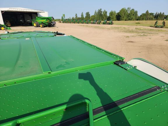2024 John Deere S780 Combine