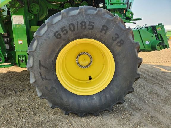 2024 John Deere S780 Combine