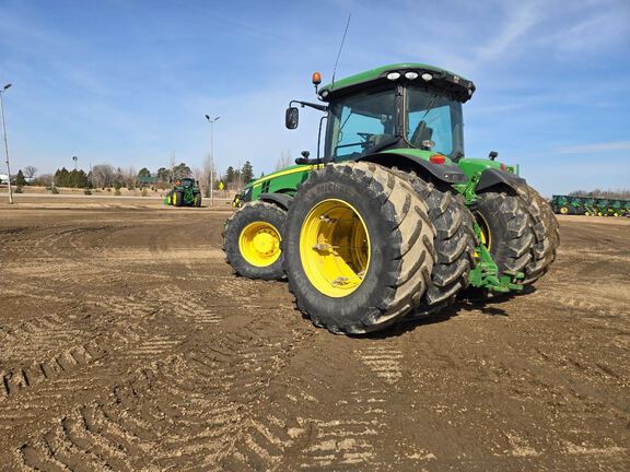 2012 John Deere 8360R Tractor