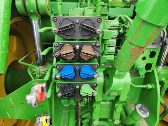 2012 John Deere 8360R Tractor