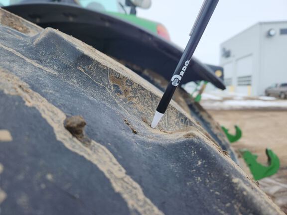 2012 John Deere 8360R Tractor