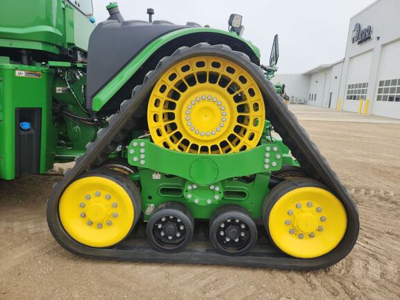 2024 John Deere 9RX 640 Tractor Rubber Track