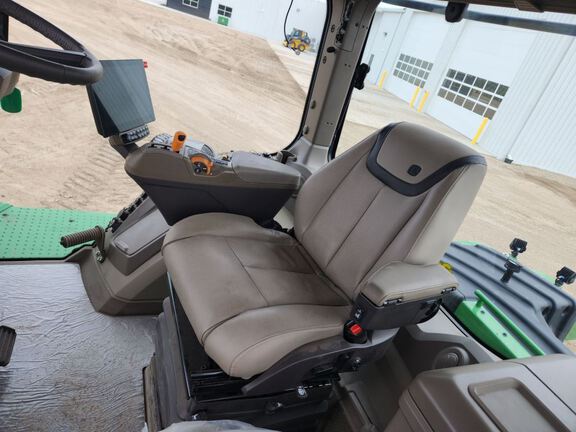 2024 John Deere 9RX 640 Tractor Rubber Track