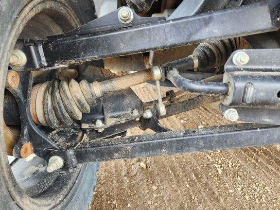 2023 John Deere XUV835R ATV