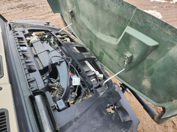 2023 John Deere XUV835R ATV