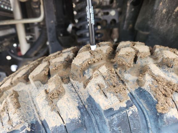 2023 John Deere XUV835R ATV