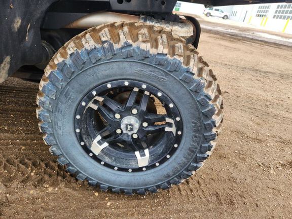 2023 John Deere XUV835R ATV