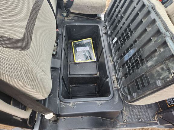 2023 John Deere XUV835R ATV